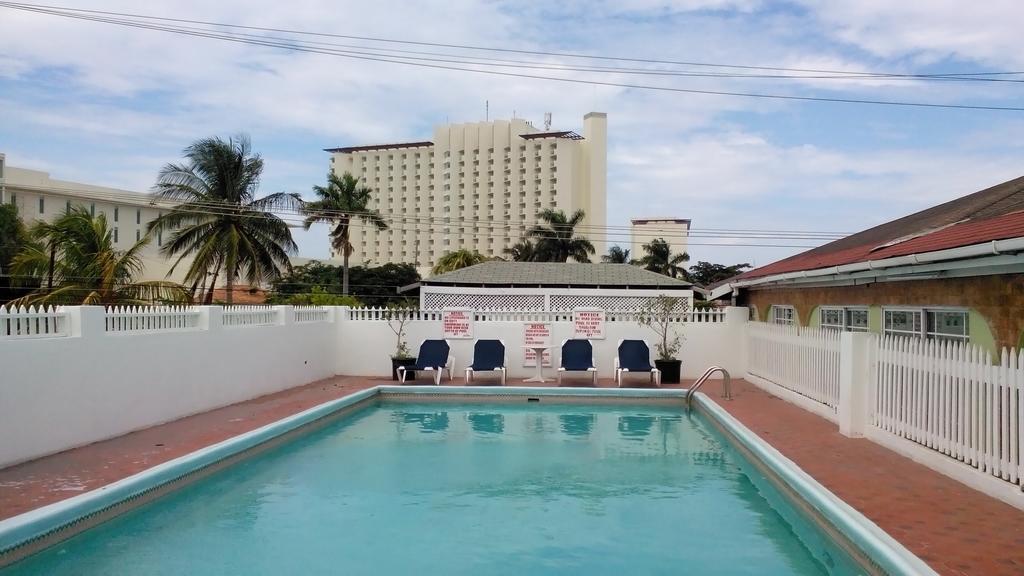 Village Hotel Ocho Rios Kültér fotó