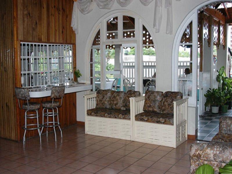 Village Hotel Ocho Rios Beltér fotó
